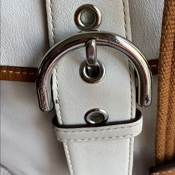 Selling a bag - Picture 2 of 15